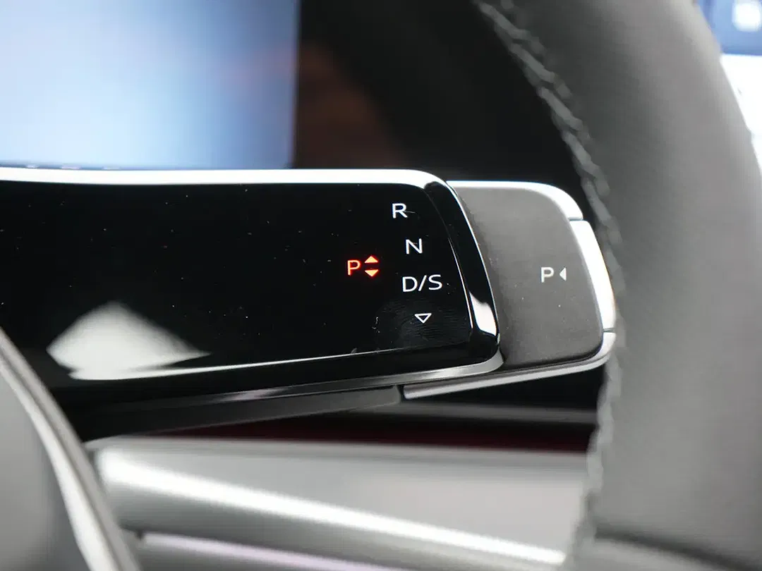 Audi Q3 - Thumbnail 10