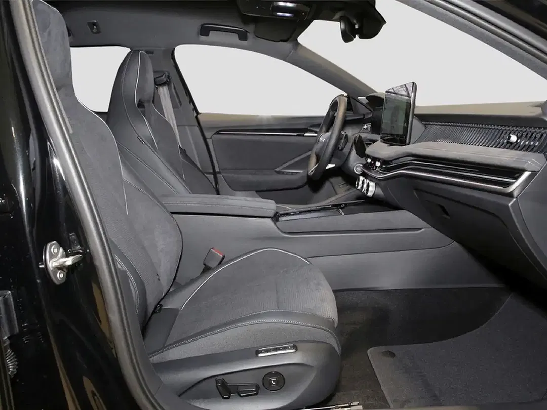 Skoda Superb - Thumbnail 9