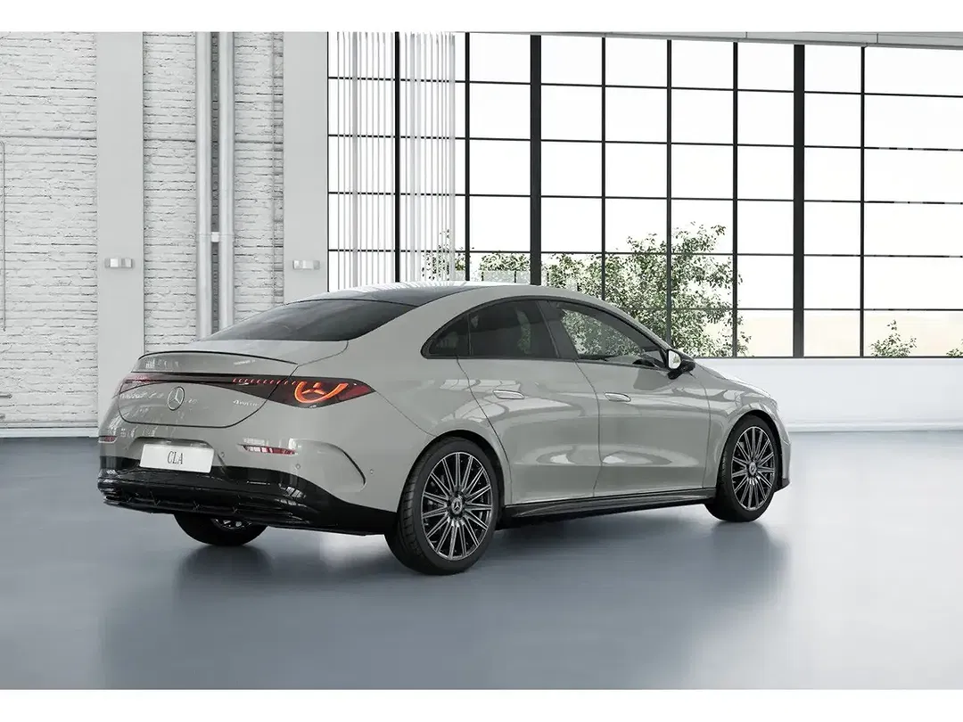 Mercedes-Benz CLA 220 - Thumbnail 2