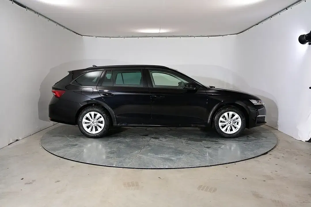 Skoda Octavia - Thumbnail 9
