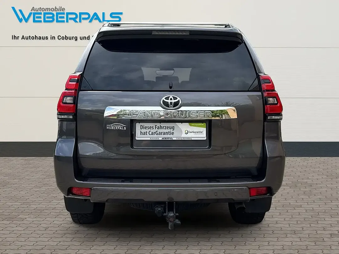 Toyota Land Cruiser - Thumbnail 8