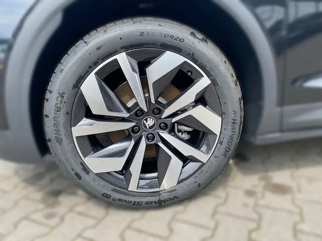 Skoda Elroq - Thumbnail 6