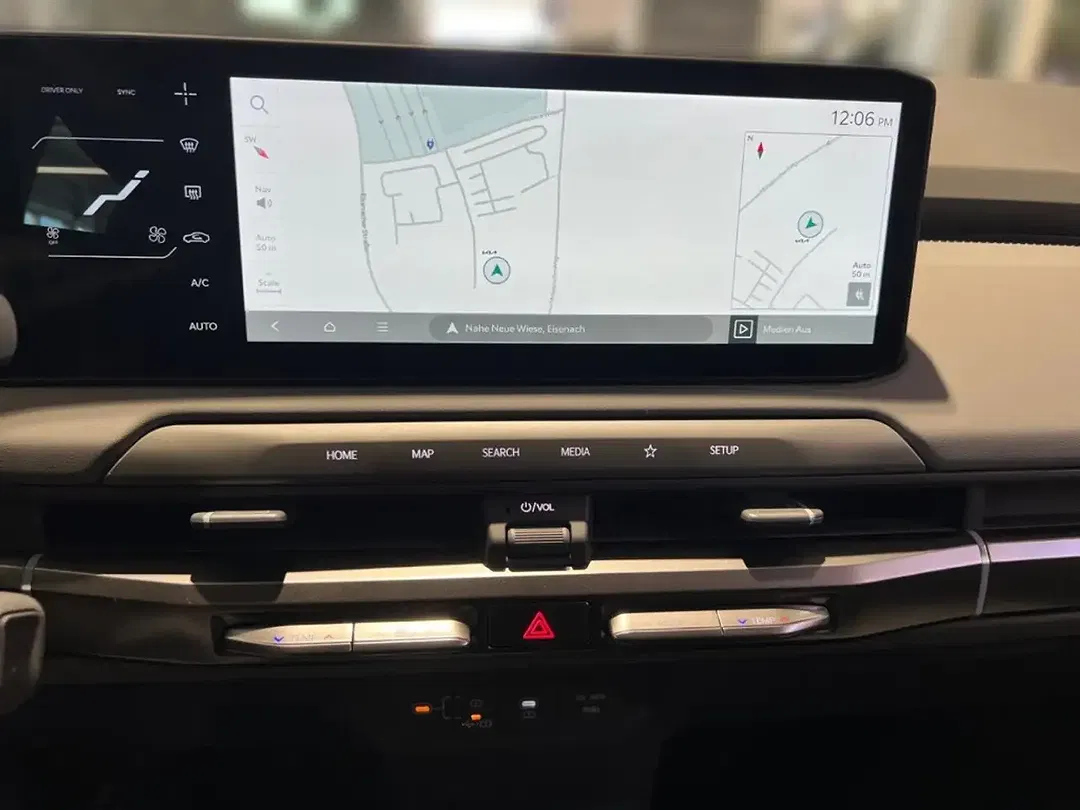 Kia EV3 - Thumbnail 9