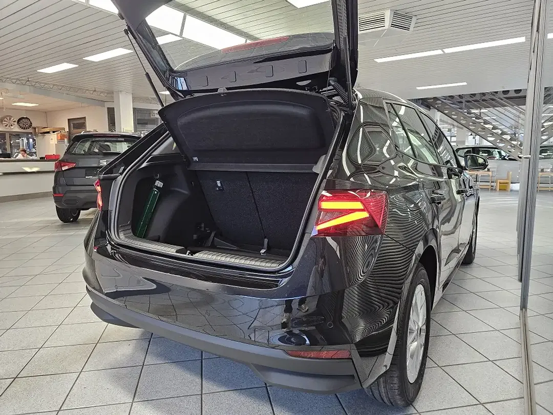 Skoda Fabia - Thumbnail 3