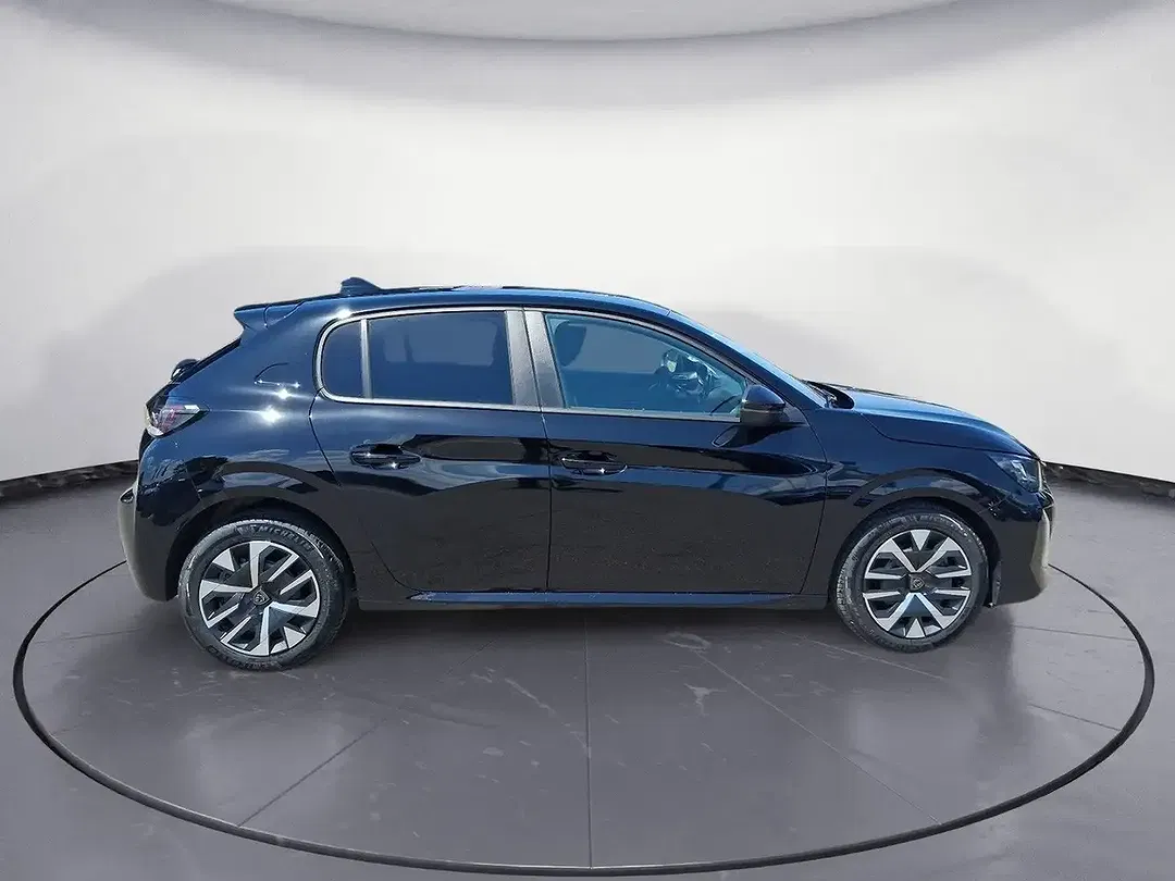 Peugeot 208 - Thumbnail 4
