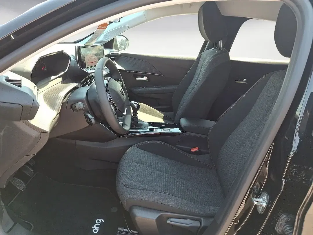 Peugeot 208 - Thumbnail 7