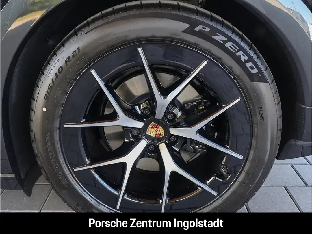 Porsche Cayenne - Thumbnail 7