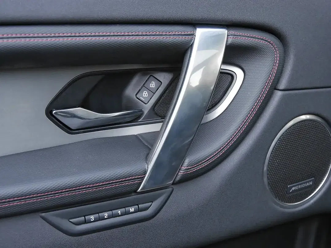 Land Rover Discovery Sport - Thumbnail 11