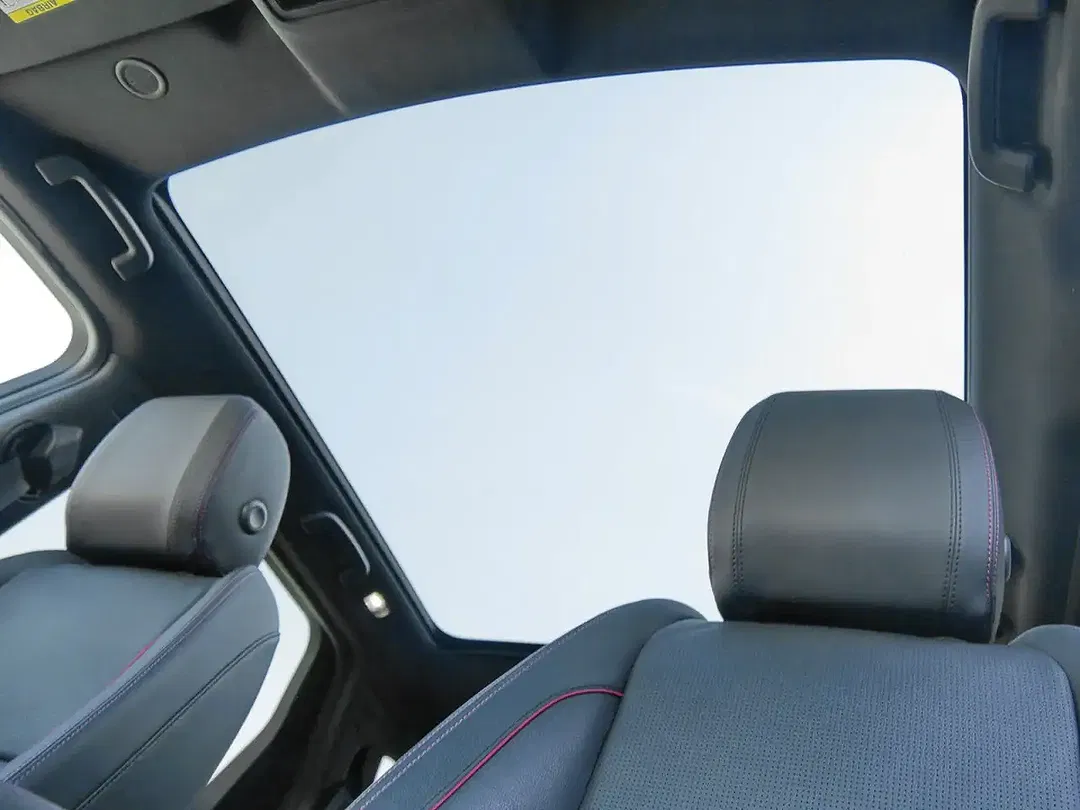 Land Rover Discovery Sport - Thumbnail 12
