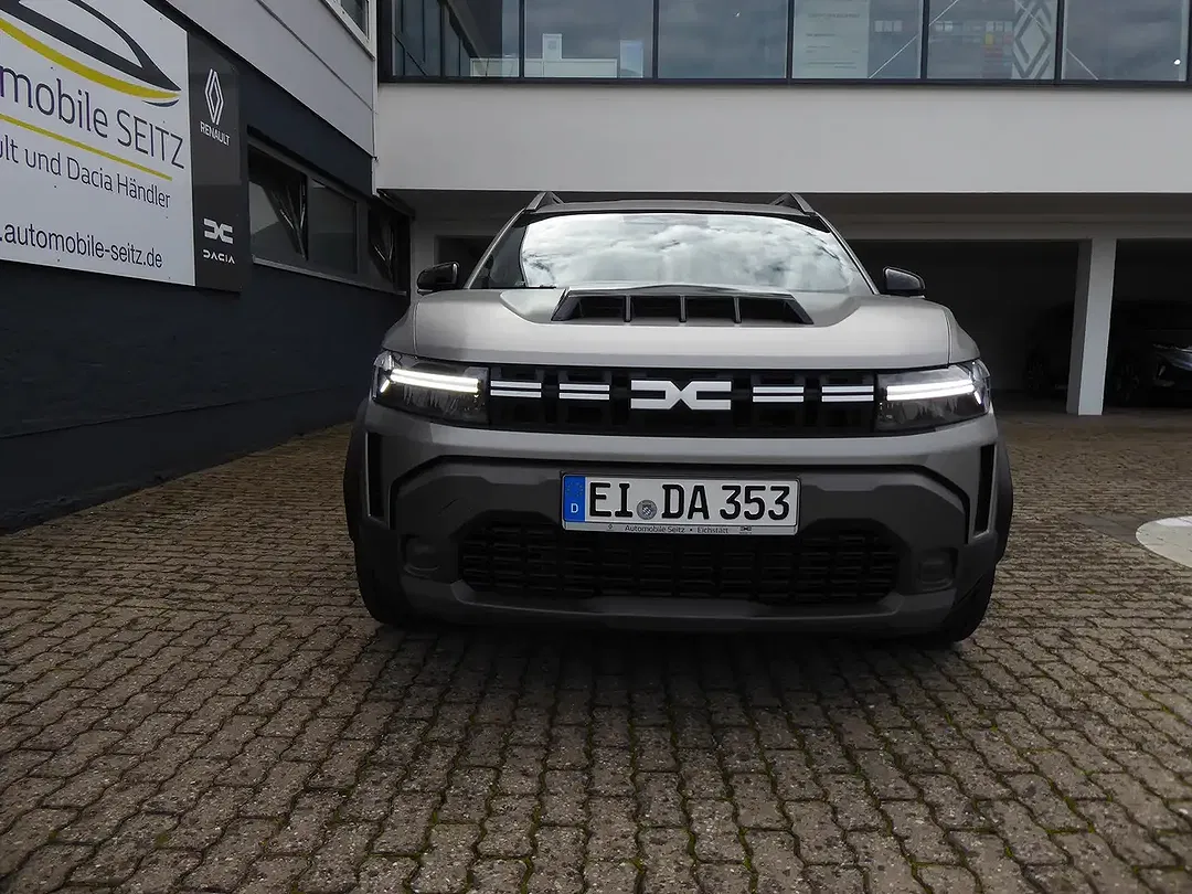Dacia Duster - Thumbnail 2