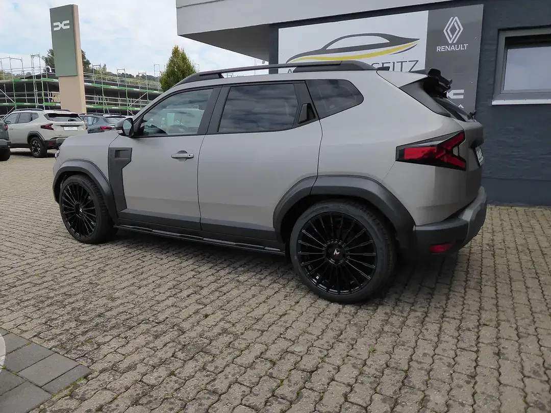 Dacia Duster - Thumbnail 3
