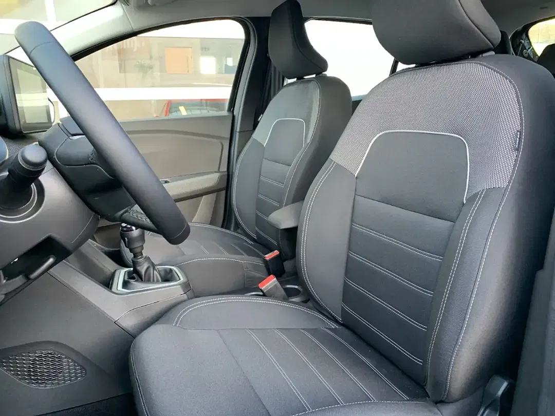 Dacia Sandero - Thumbnail 9
