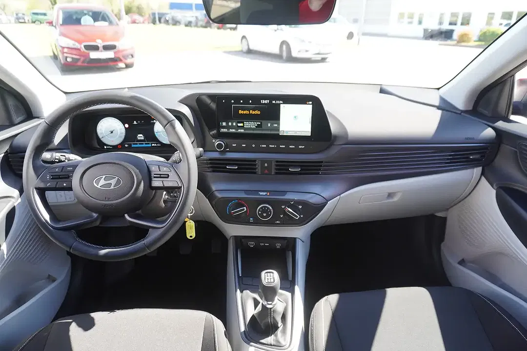 Hyundai i20 - Thumbnail 9