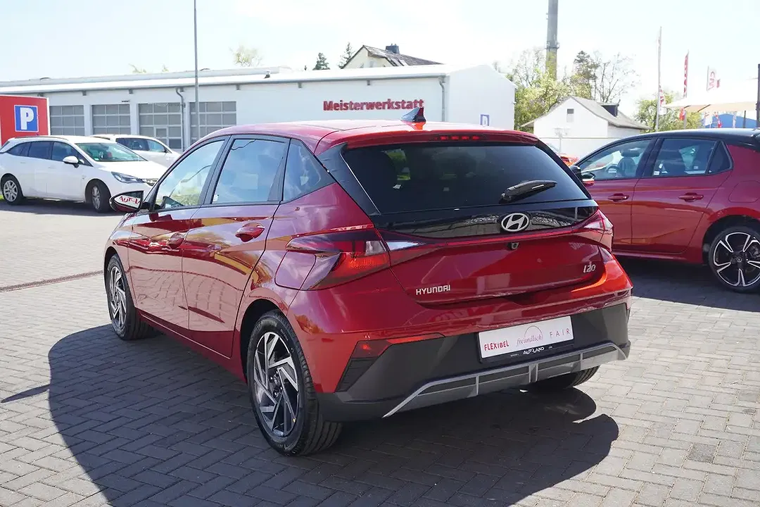 Hyundai i20 - Thumbnail 2