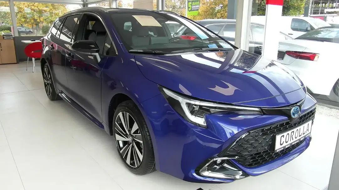 Toyota Corolla - Thumbnail 1