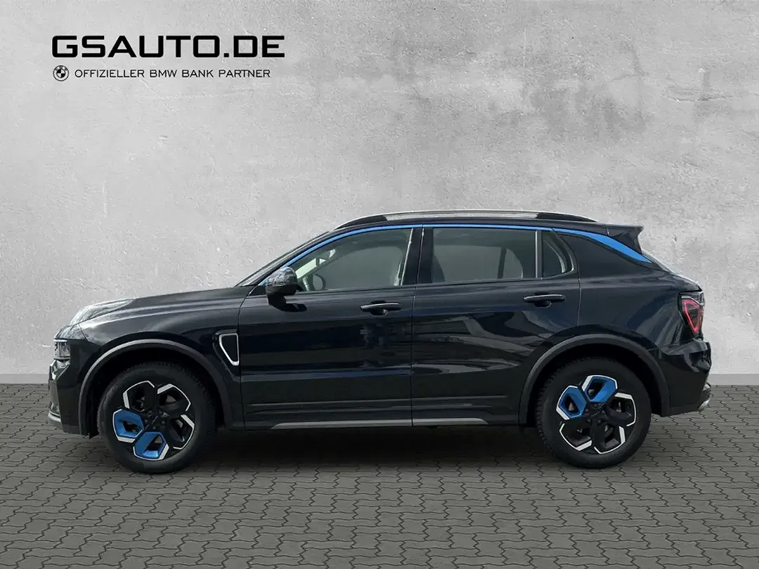 Lynk & Co 01 - Thumbnail 2