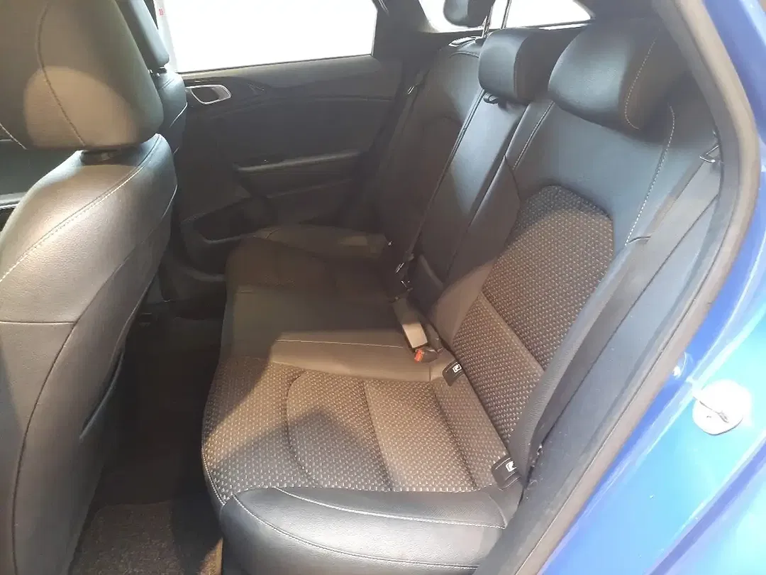 Kia Ceed SW / cee'd SW - Thumbnail 12