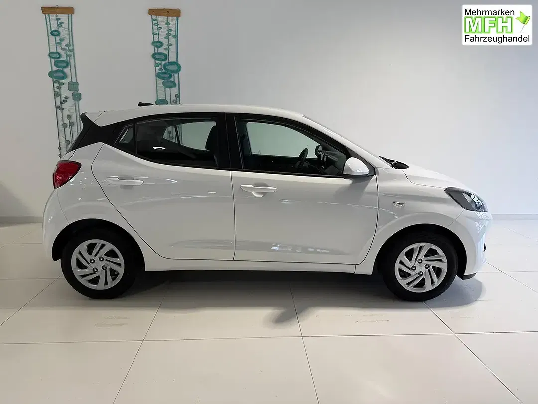 Hyundai i10 - Thumbnail 4