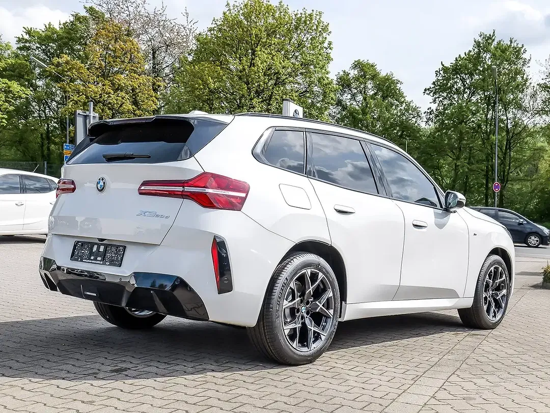 BMW X3 - Thumbnail 2