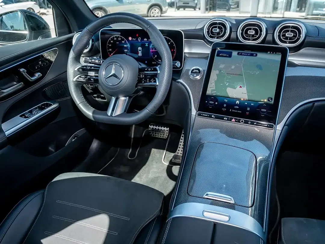 Mercedes-Benz GLC 300 - Thumbnail 9