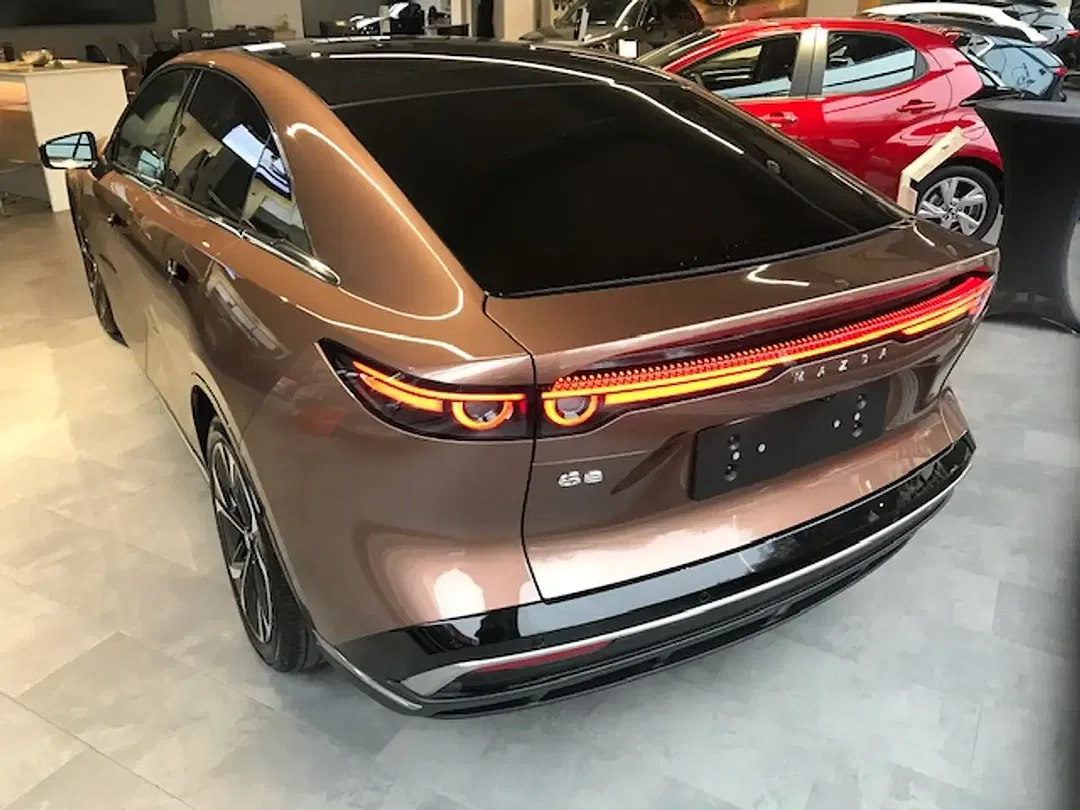Mazda 6e - Thumbnail 4
