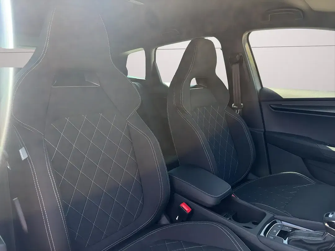 Skoda Karoq - Thumbnail 8