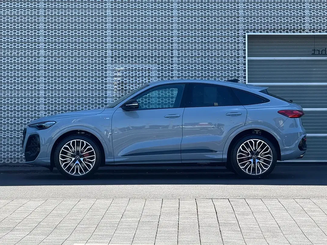 Audi Q5 - Thumbnail 1