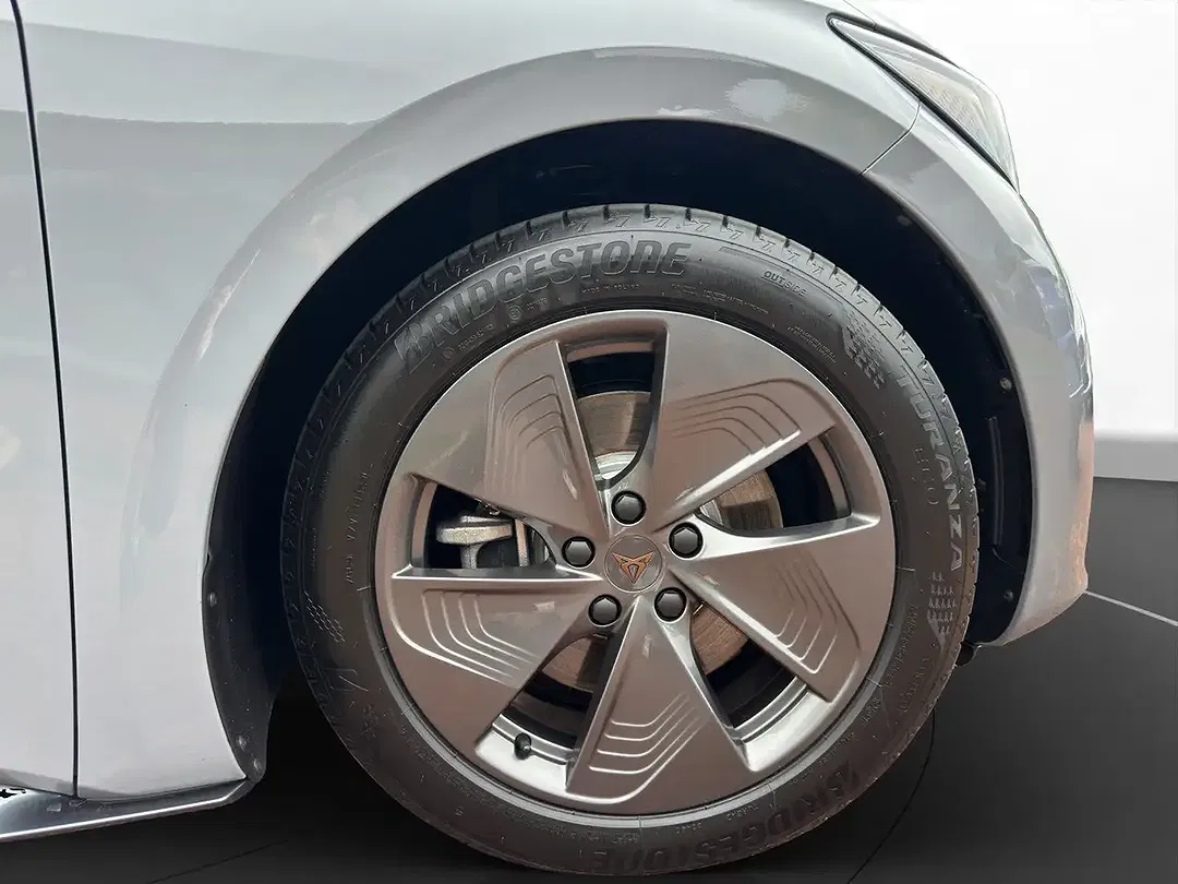 CUPRA Born - Thumbnail 13