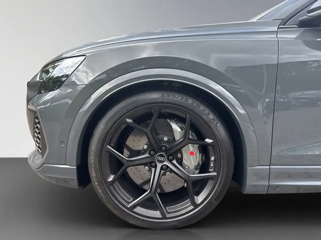 Audi RS Q8 - Thumbnail 10