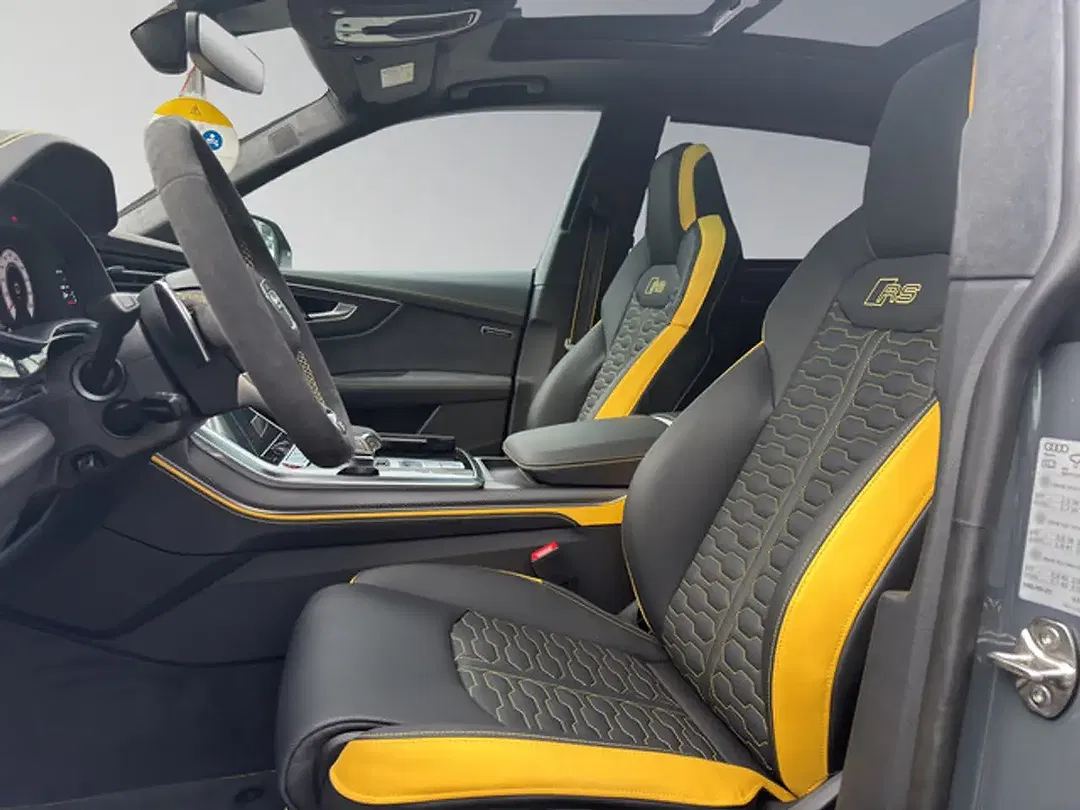 Audi RS Q8 - Thumbnail 11