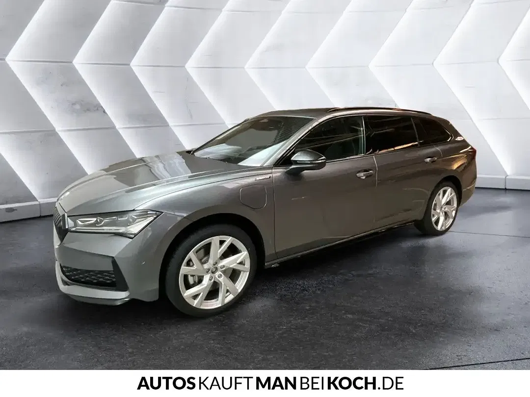 Skoda Superb - Thumbnail 1