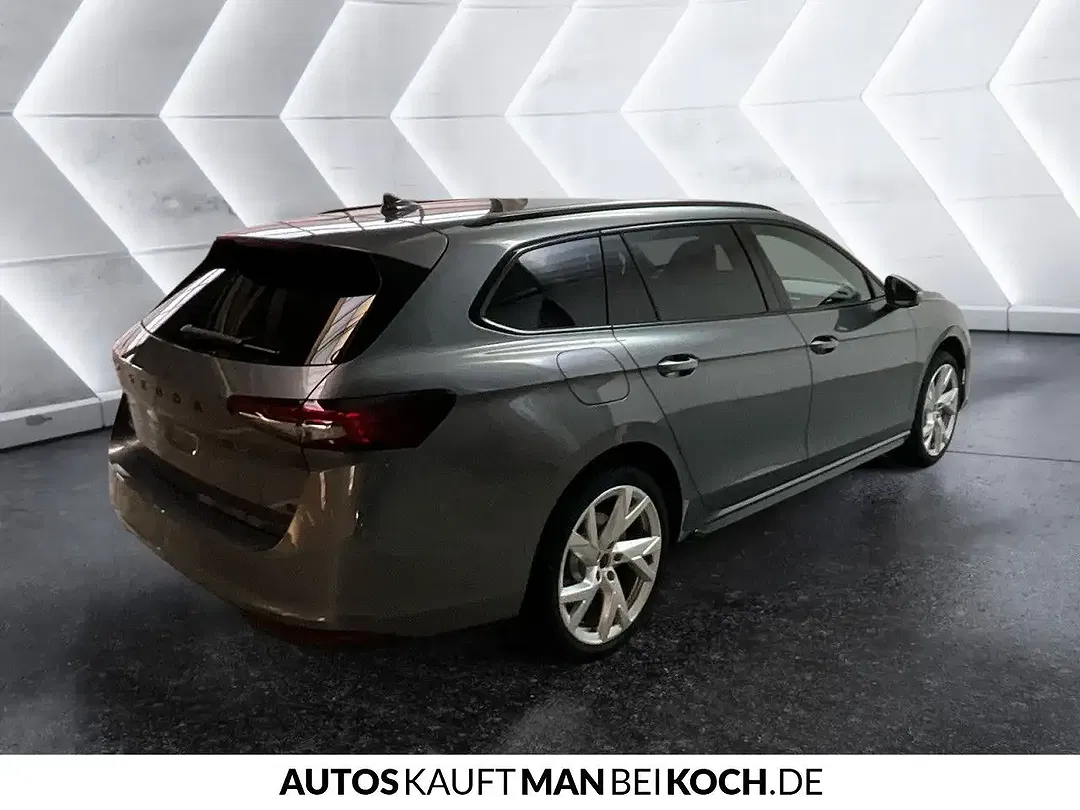 Skoda Superb - Thumbnail 3