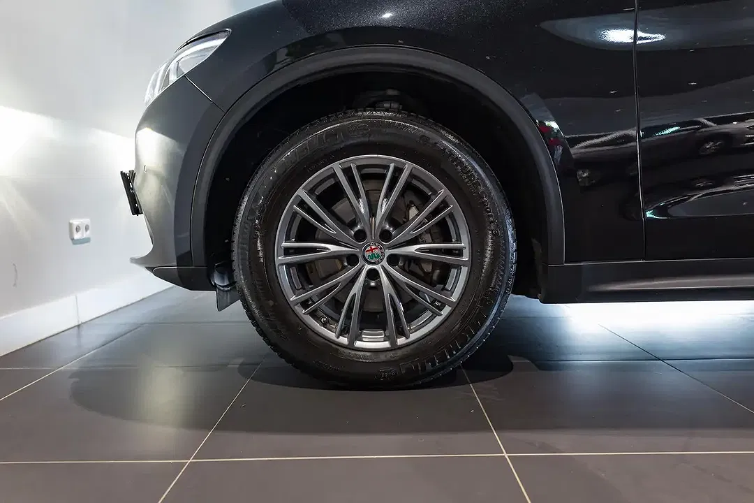 Alfa Romeo Stelvio - Thumbnail 10