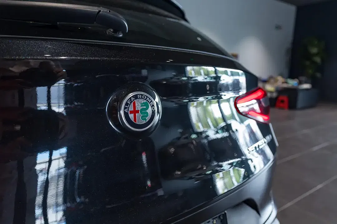 Alfa Romeo Stelvio - Thumbnail 12