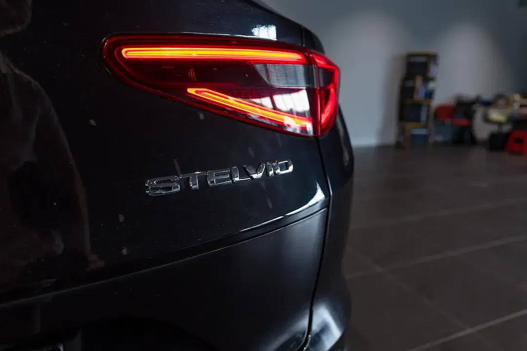 Alfa Romeo Stelvio - Thumbnail 13