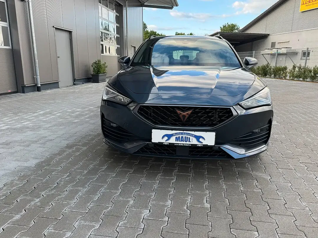 CUPRA Leon - Thumbnail 2