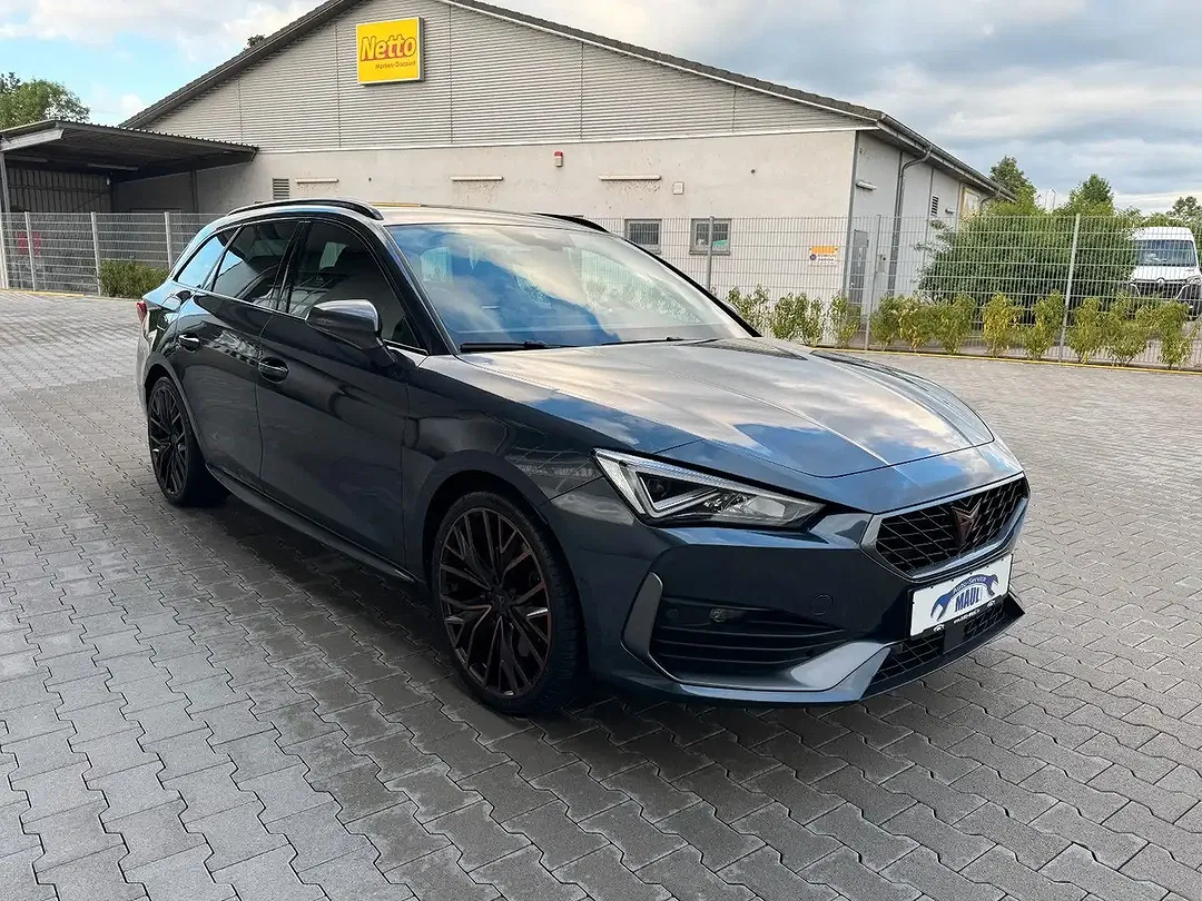CUPRA Leon - Thumbnail 4