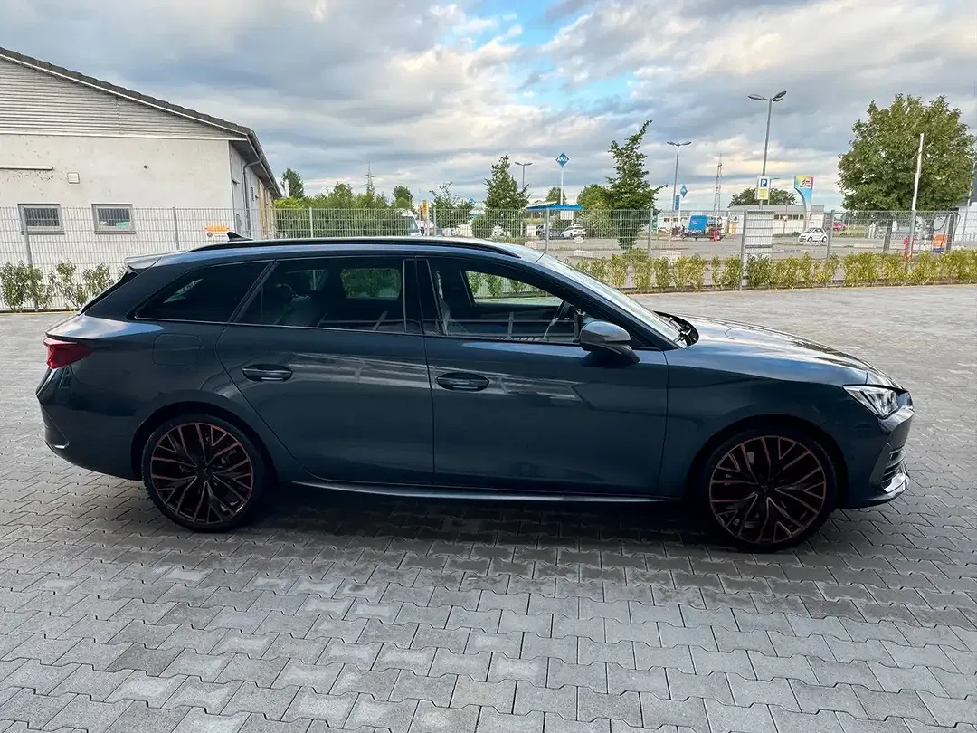 CUPRA Leon - Thumbnail 5