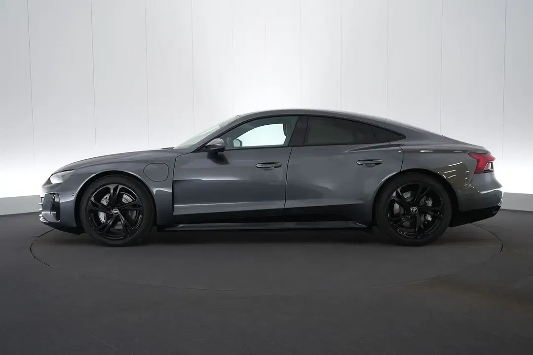 Audi TTS - Thumbnail 11