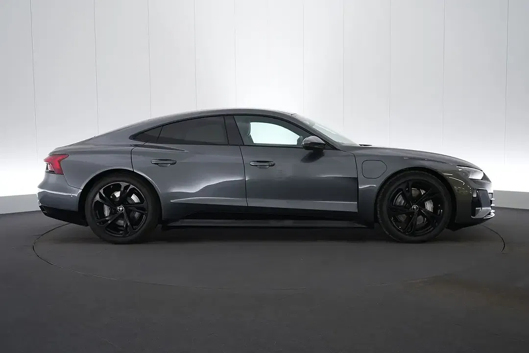 Audi TTS - Thumbnail 5