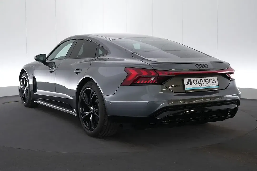 Audi TTS - Thumbnail 9