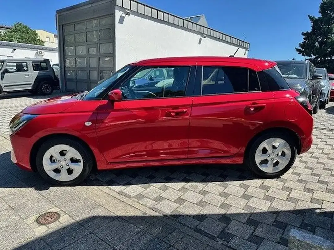 Suzuki Swift - Thumbnail 4
