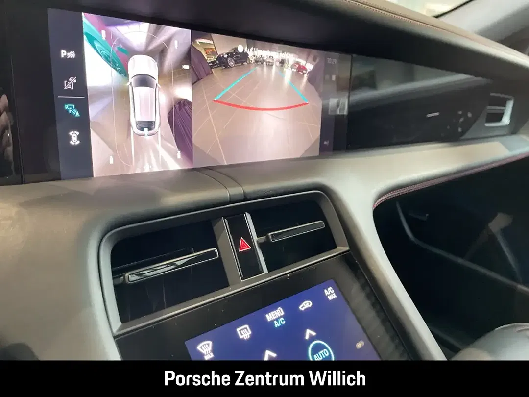 Porsche Taycan - Thumbnail 15