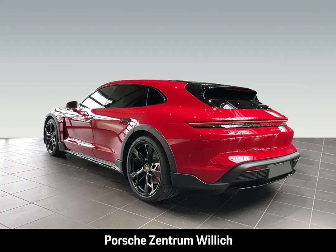 Porsche Taycan - Thumbnail 3
