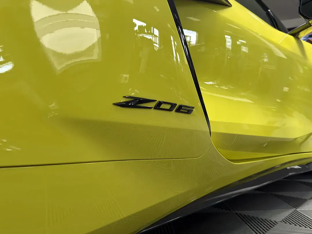 Corvette Z06 - Thumbnail 13