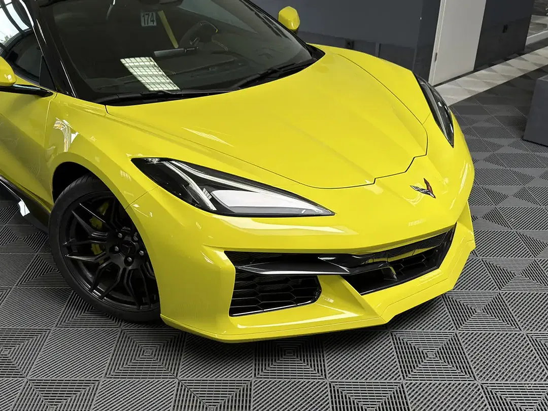 Corvette Z06 - Thumbnail 3