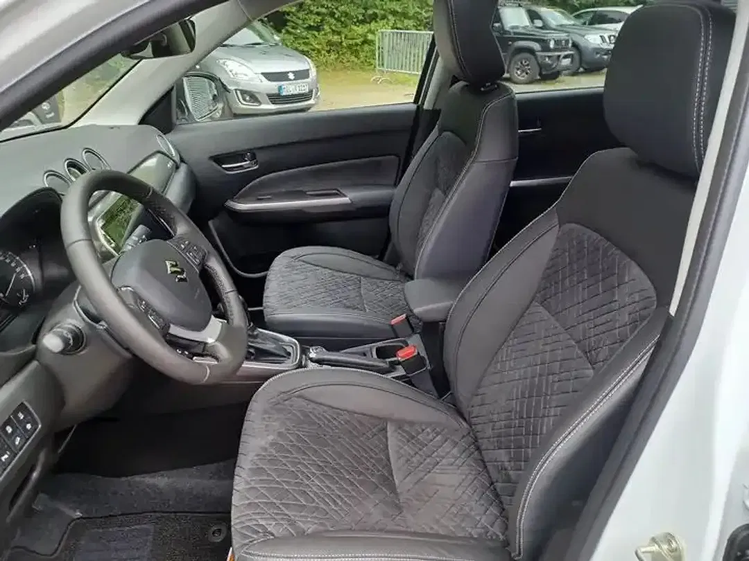 Suzuki Vitara - Thumbnail 7