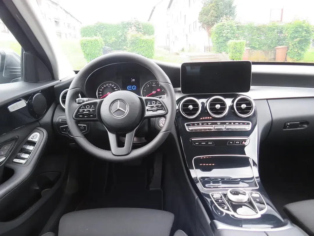 Mercedes-Benz C 300 - Thumbnail 11
