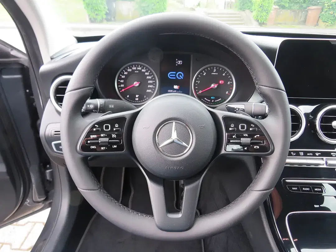 Mercedes-Benz C 300 - Thumbnail 12