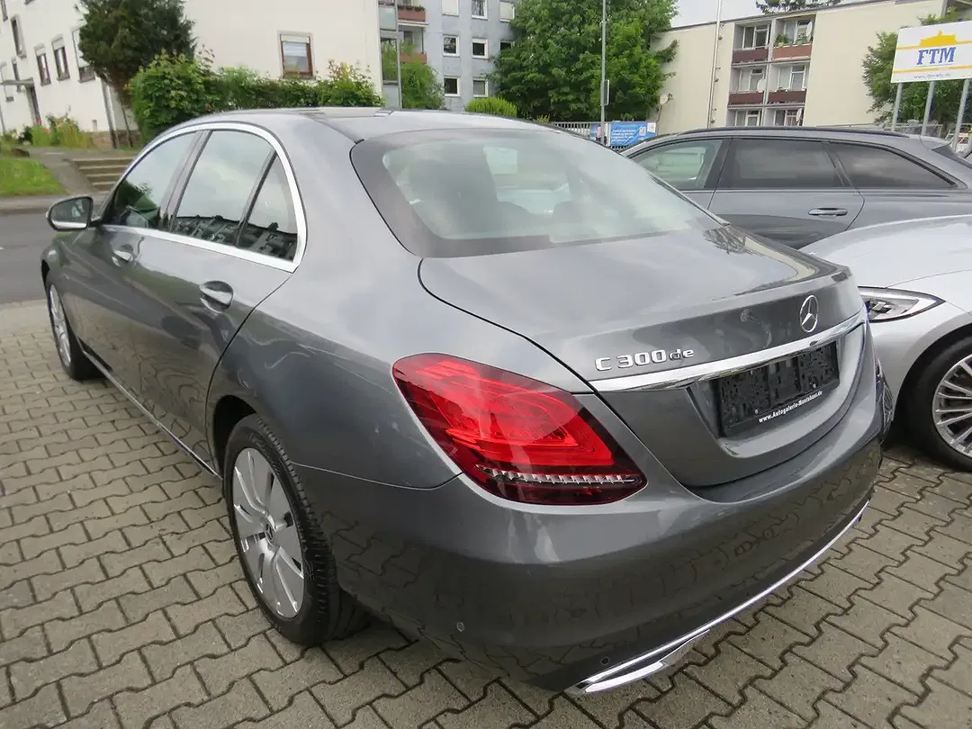 Mercedes-Benz C 300 - Thumbnail 4